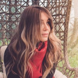 lararusso_ny's profile picture. 