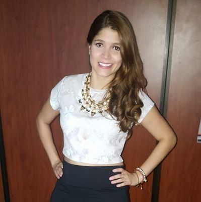 vanessaalis_'s profile picture. UX - Innovation Manager