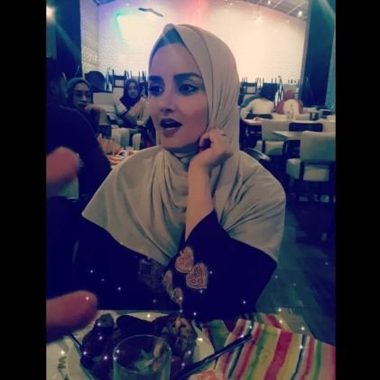 Lecturer in English Language; I specialise in EAP, ESL/EFL and ESP.
