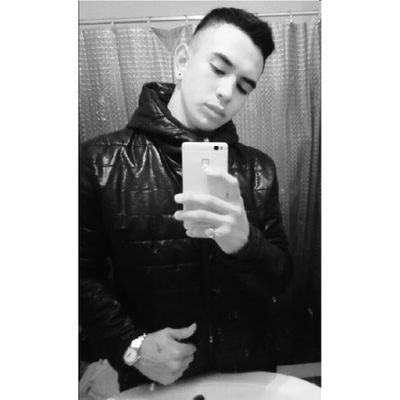 PujalteEzequiel's profile picture. 