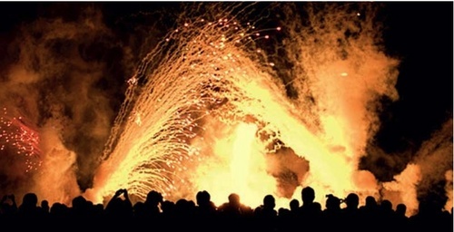 billifireworks's profile picture. A community event based in the centre of Billingshurst. Complete with Bonfire and Pyromusical from Aurora Fireworks