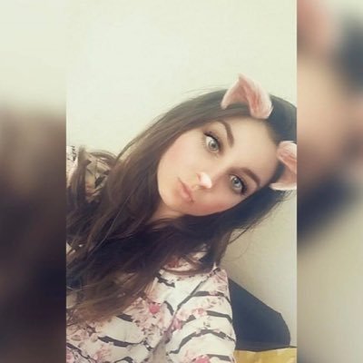 aurorapandolfo6's profile picture. Proud Swiftie 😍 I could build a castle out of all the bricks they threw at me ~ T.S.