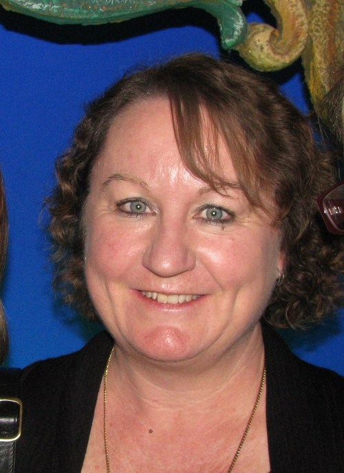 RoslynFord's profile picture. 