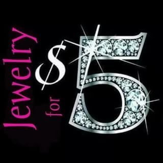 pleasurepleasin's profile picture. Love the skin your in!