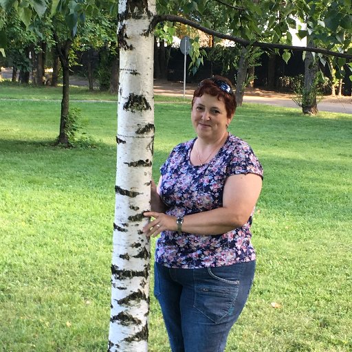 Увлекаюсь рукоделием, люблю читать, люблю детей. Читаю взаимно.