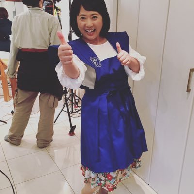 yasuireiko's profile picture. エッセイスト＆料理研究家。
Food & Travel Influencer.
「鍋を世界に！」を合言葉に、ヘルシーで簡単な日本の鍋料理を広めています。・・おいしいものの話、大好きな海外ドラマの話、車好きなダンナの話、息子たちの話もあります・・・そして実は、宅地建物取引士として不動産の仕事も【詳しくは、公式ＨＰで】