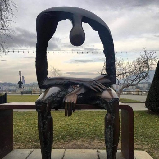 Fristajlerka's profile picture. Buntovnik bez razloga, neprilagođena šizika, sa srcem u ravnici i glavom u oblacima. Prava umetnica u duši, a iskrivljena u stavovima. #Melancholy