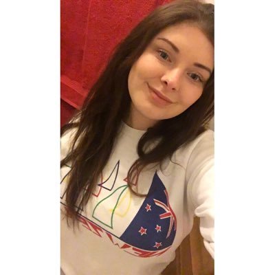 hollyyvwilson's profile picture. 🦄 21 ♐️ studying film, radio and television production at CCCU 🇬🇧