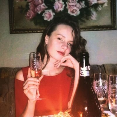 alina_bons's profile picture. 