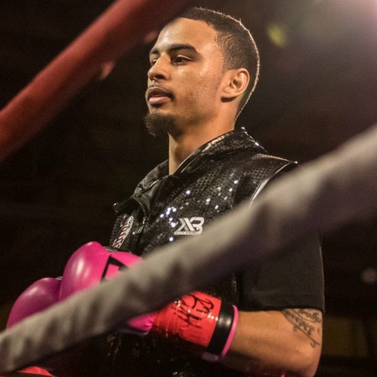 22 years old Asheville,NC. Professional boxer 3-0(2KO)