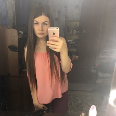 AnnaPidr's profile picture. 