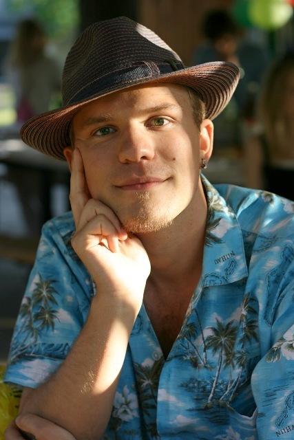 ArthouseUA's profile picture. Love&Peace. When your life flashes before your eyes, make sure you've got plenty to watch. PS: Do not expect intelligent considerations here.