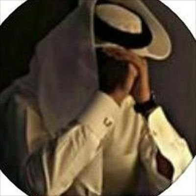 لبيه ياروح الغلا وانته الشوق
يامن حضورك يجعل البال رايق
.
الشوق غنى لك قصايد لها ذوق
واخترت حبك من جميع الخلايق