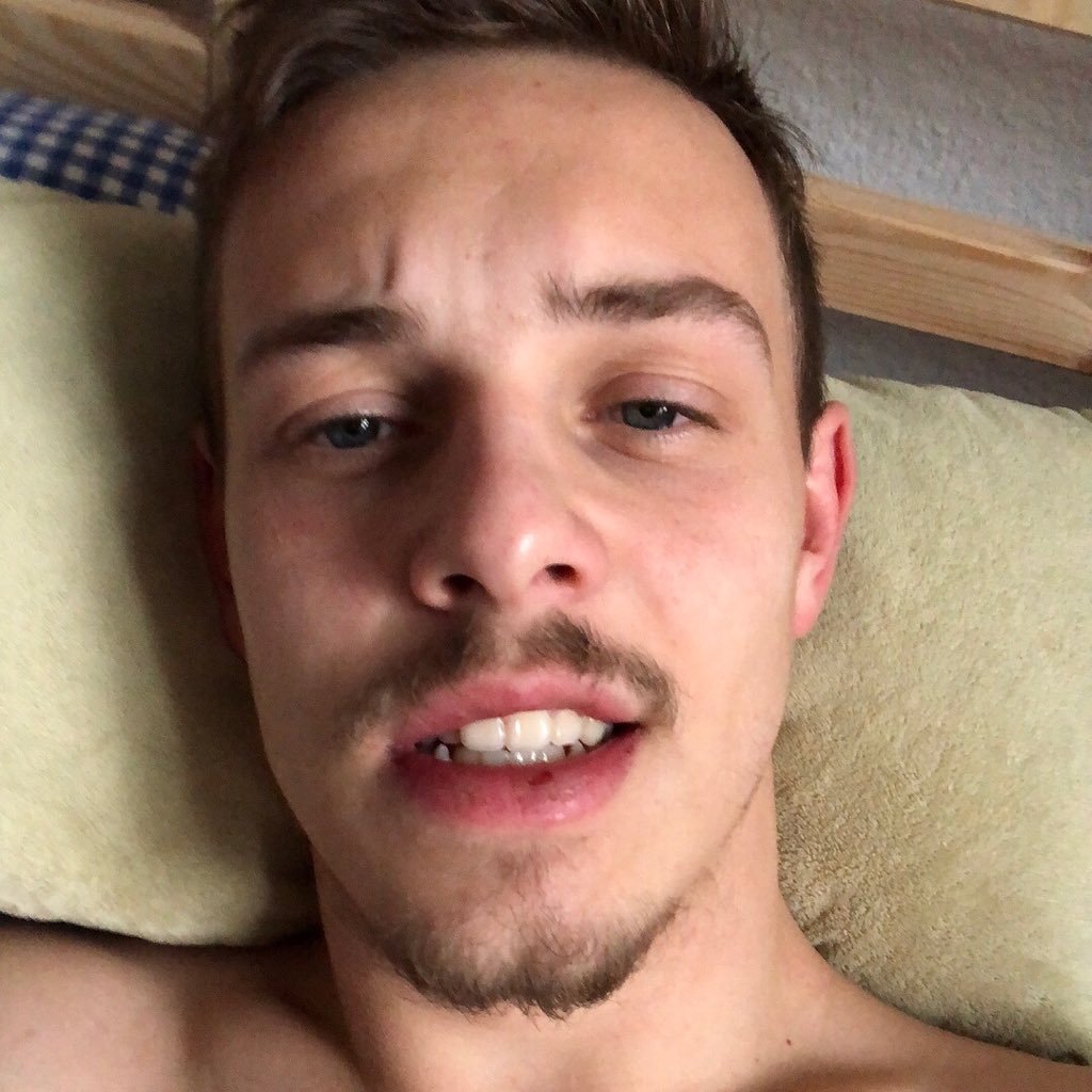 schlechter Bademeister aus da hood #wirfickendichtrotzdem und außerdem wissen wir wo dein Vater ins Puff geht