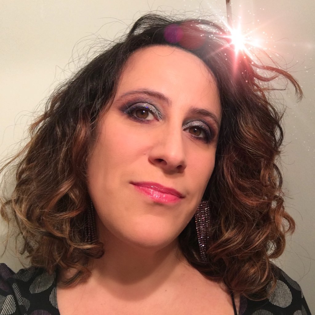 Girl with a One Track Mind author; writer; runner🏃🏽♀️; birder🐧; gardener🌱.✡️ Previously: AD, films. I was there/ I've never been wrong/ I'm losing my edge.