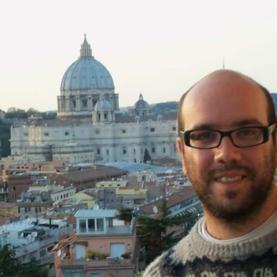 Lic. en Psicología. Docente. Especializado en Deportes.