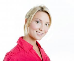 Passing along great deals online.  Web sites where you will find the best coupons, offers, promotions and money saving tips.