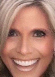 Native New Yorker living the dream in Huntington Beach,CA Loves her family, fan of Broadway, Survivor and anything Disney