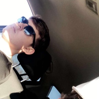 Skylerr_curtis's profile picture. 