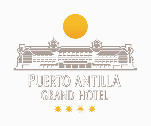 Puerto Antilla Grand Hotel está situado en primera linea de la playa de Islantilla, una zona privilegiada de la Costa de Huelva, Islantilla, Andalucía, España.