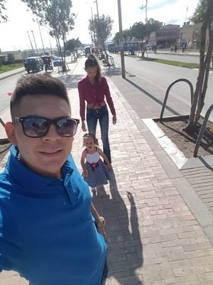 elkin09796937's profile picture. 