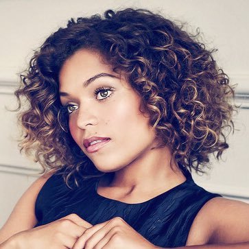 OfEmeraldHues's profile picture. An artist with a scalpel. | Grey’s OC |