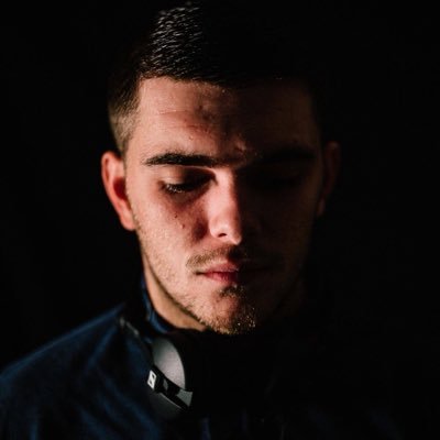 Southampton DJ 🎧 - House & Techno 🎶 Resident DJ for Switch Southampton. Facebook & Instagram- Tom94clark