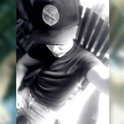 kadu_lm's profile picture. Soñador, iluso, bobo, cat lover....share the moment!!