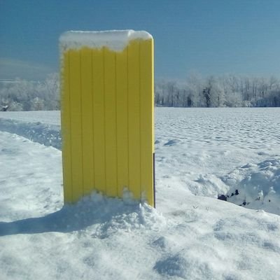 La Vall d'en Bas.Treballo de jardiner i se fer de tot, sóc un txollu....
Sóc més d'aixada que no pas de mòbil