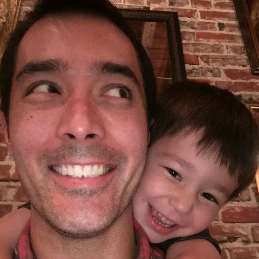 toastygloveman's profile picture. Father, husband, triathlete, minimalist, Teslemming.