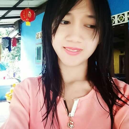 i love my mom, dad and my friend's... I Love Buddhist... May All Being Be Happy^^. I'm student in Yadika 7 Bogor