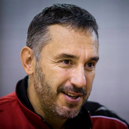 Entrenador de baloncesto. Soñador.