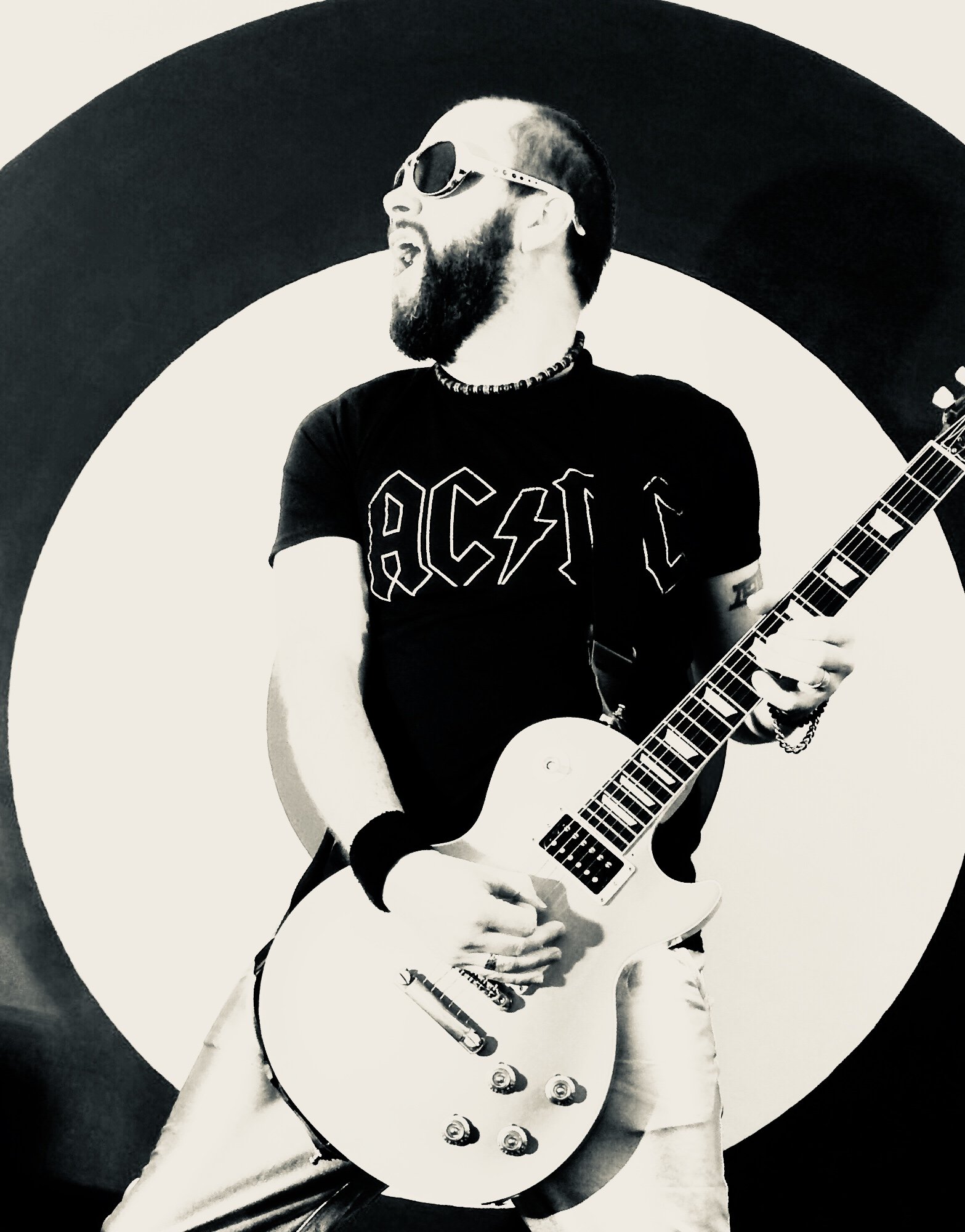 NickNickp's profile picture. Rhythm Guitar & Harmonica
60’s-90’s Rock/Tottenham Hotspur/Yellows