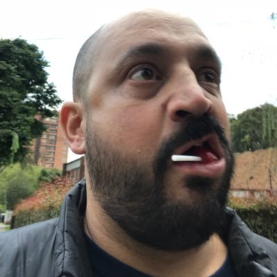 emiliopombo2's profile picture. Ni Uribe Ni Petro Buscando un país justo, honrado y con igualdad. No a la izquierda No a la derecha Si a vivir tranquilos