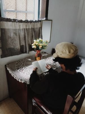 CupenkWanda's profile picture. Aktor

@thespianbookstore