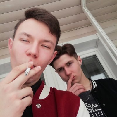 Твои родители мусор.Ты тупорылый подросток.Твоя девушка шлюха