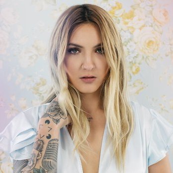The Official @JuliaMichaels Fan Page 🌸 We love Julia more than Julia loves Hot Cheetos... #NervousSystem OUT NOW!