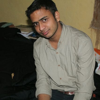 ❛तकदीर ने चाहा जैसे ढल गये हम,
बहुत संभल के चले फिर भी फिसल गये हम। 
किसी ने विश्वास तोड़ा किसी ने दिल,
और लोगों को लगता है की बदल गये हम।❜