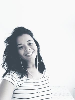 SaraLybna's profile picture. Complicada e perfeitinha