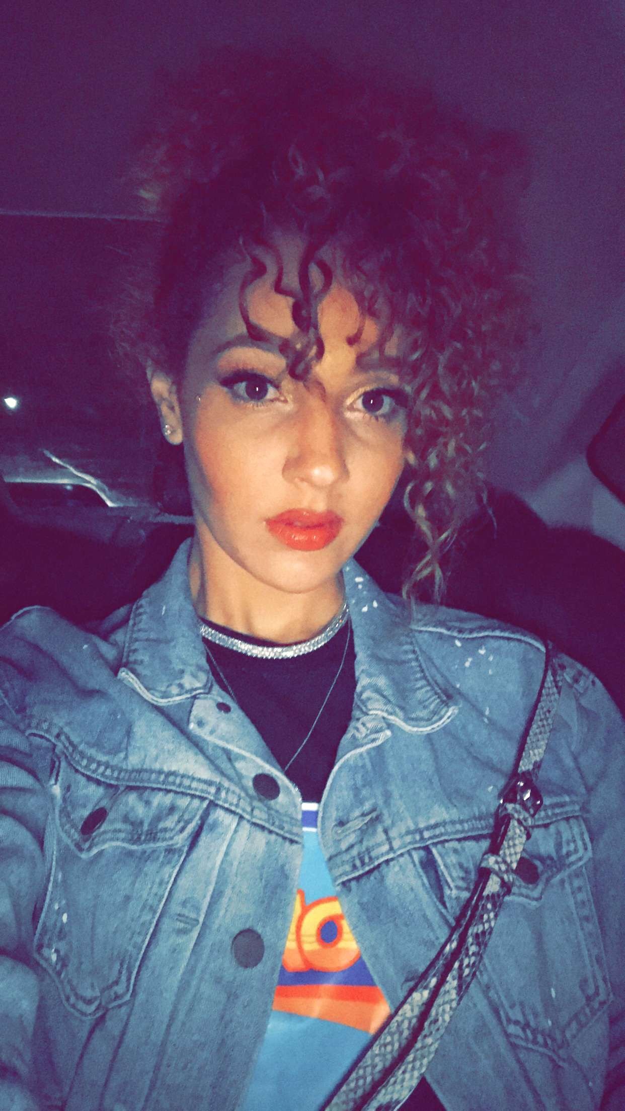 lovetiatee's profile picture. find out on ya own