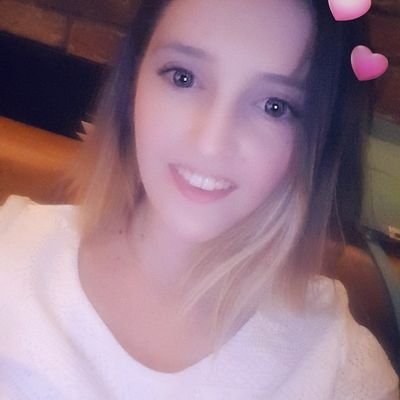 AislingKelly95's profile picture. 