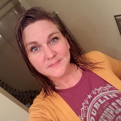 humpalc's profile picture. Elementary Art & TAG teacher... mom of 3 crazy girls