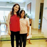 Nidhi Newatia Agrawal(@nidhismadhuri) 's Twitter Profile Photo