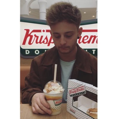 Tomhallett3's profile picture. 