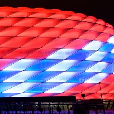 @FCBayern-Fan seit 1. Stadionbesuch am 22.8.1970, Genussduscher, Espressotrinker, Krimileser - Rassismus ist keine Meinung!