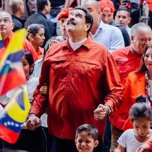 Hija de la Patria de Bolívar y Chávez Venezolana y leal a la Revolución Bolivariana ¡Nosotros Venceremos!