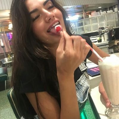 dramalessia's profile picture. 