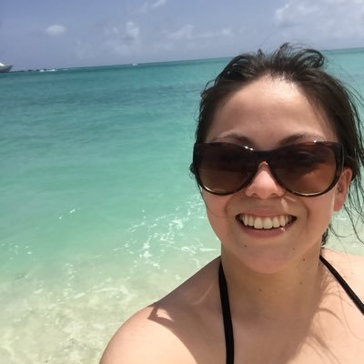 slightly introvert with a splash of extrovert | food fanatic | wandering around with my bestie.