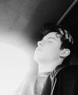 shut the fuck up and vote for shawn because he deserves it:')