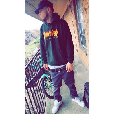 Swisha_Tweets__'s profile picture. we ain’t never claim to play fair 
#FreeFufu #FreeSkyro #FreeCB 
Avery Elizabeth 10.19.16 💙🤞🏻